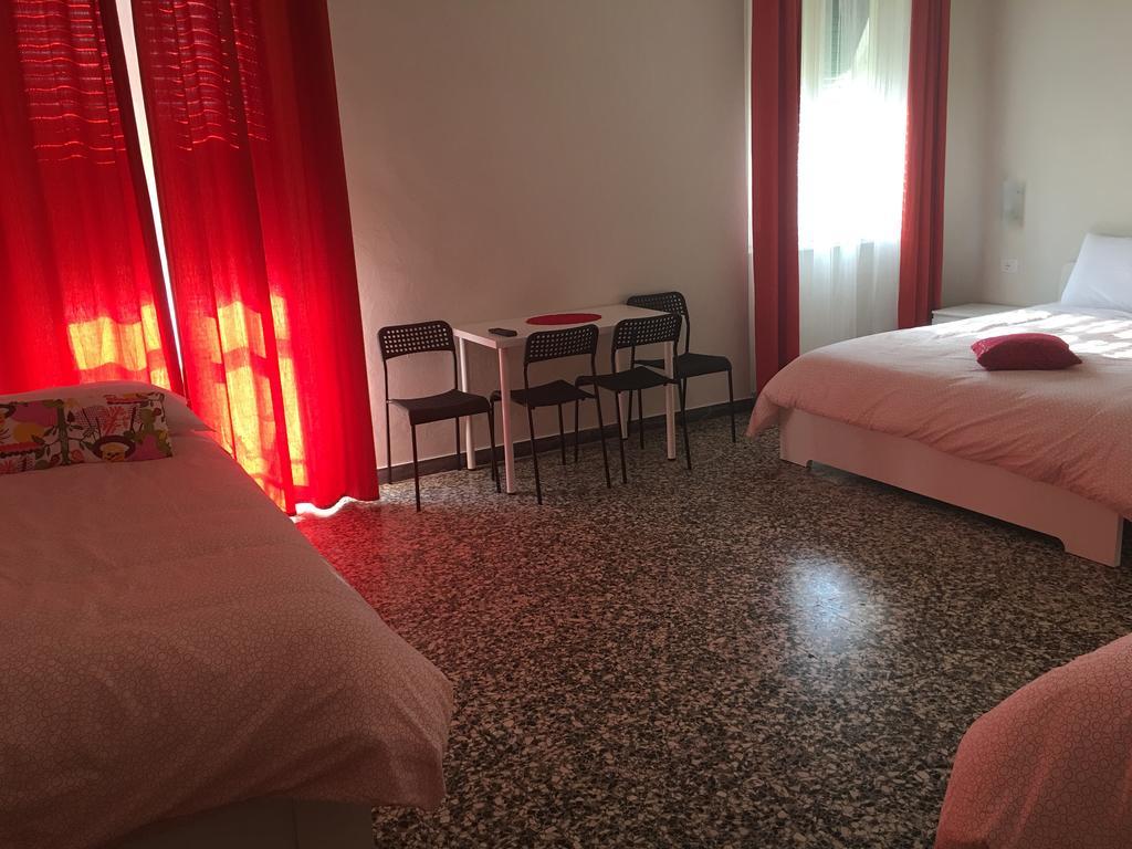 Aliante Turist House Acomodação com café da manhã Pisa Exterior foto