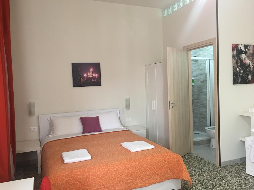 Aliante Turist House Acomodação com café da manhã Pisa Exterior foto