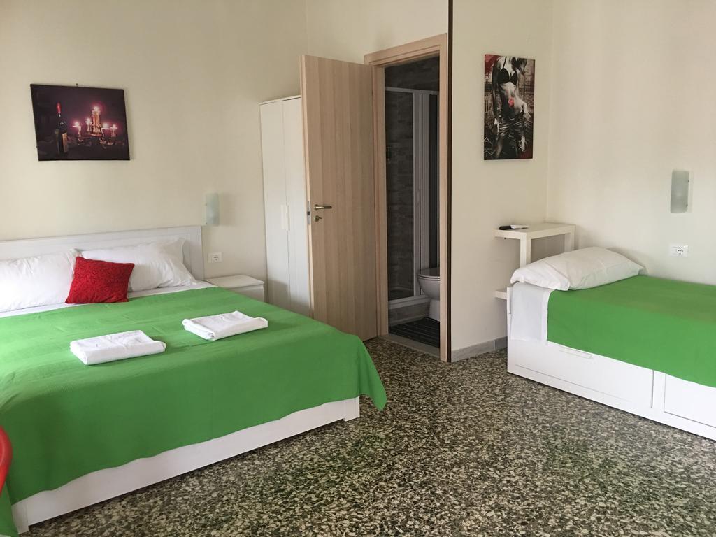 Aliante Turist House Acomodação com café da manhã Pisa Exterior foto